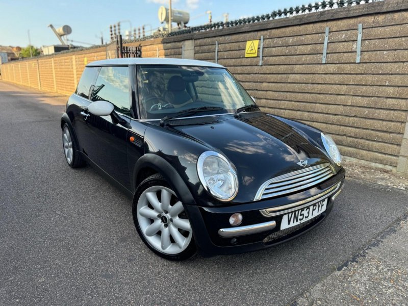 MINI HATCH 1.6 Cooper CVT Euro 3 3dr